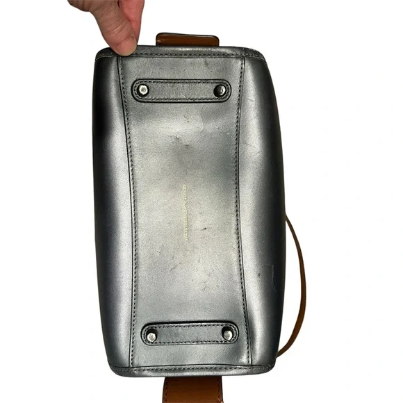 Coach Gray Heart Keith hating rogue bag 25 Embellished Women's Bag - Picture 8 of 16